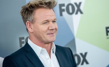 Известен фен на Арсенал и топ готвач размениха псувни в интернет