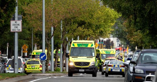 Трима мъже и една жена са арестувани след стрелбата в