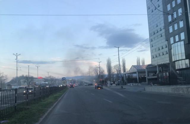 Кола се запали пред Панаира