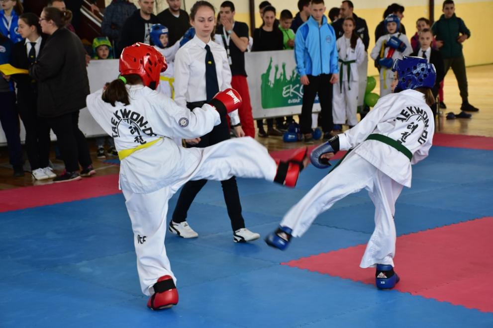 Участници в турнира.