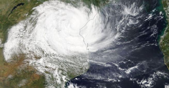 Циклон причини смъртта на над 140 души в Мозамбик Зимбабве