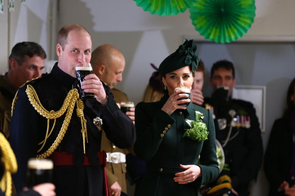  Британският принц Уилям и брачната половинка му, херцогинята на Кембридж Катрин, означиха Деня на Свети Патрик в Лондон 