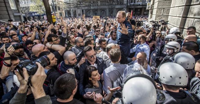 Сръбският премиер Ана Бърнабич заяви днес че протестите не са