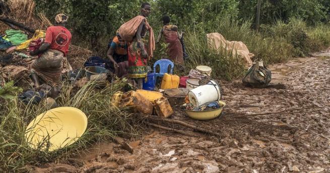 Жертвите на циклона Идай, връхлетял миналата седмица Мозамбик, Зимбабве и