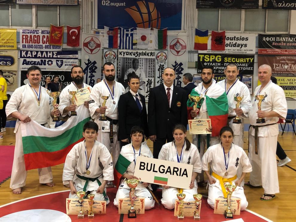 Куп медали за родните каратеки от Балканското първенство