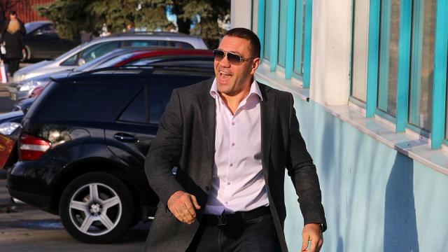 Кубрат Пулев вече е магистър по политология