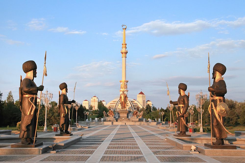 Туркменистан е държава в Централна Азия. Държавата става независима през 1991 година и е първата неутрална държава в света, призната за такава от ООН през 1995 година.