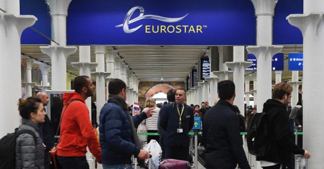Компанията Евростар спря движението на влаковете във Великобритания по маршрута