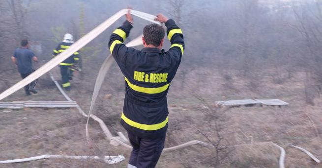 Втори пожар избухна край Благоевград този път западно от града