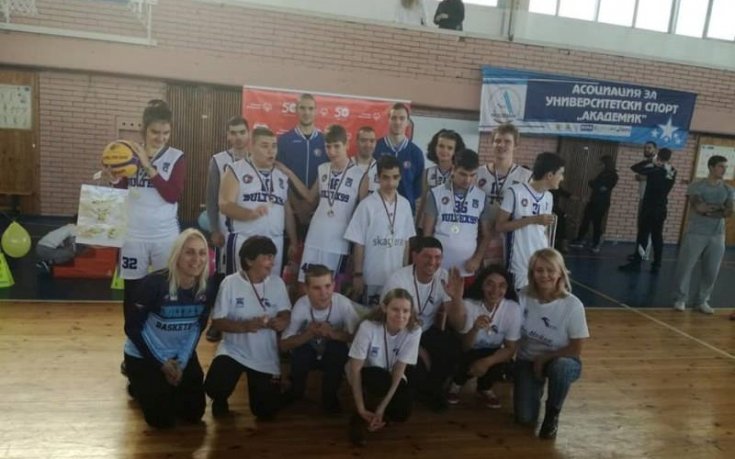 Академик Бултекс 99 сбъдва мечтата на играч от специалния отбор