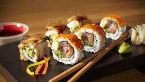 Учени предупреждават за опасността от честата консумация на суши