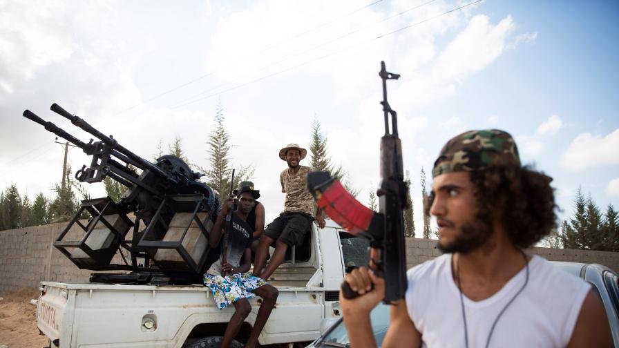 <p>Русия отрече намеса в Либия, войната ескалира</p>