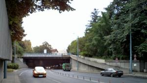 Режат лентата на ремонтирания подлез на Гладстон