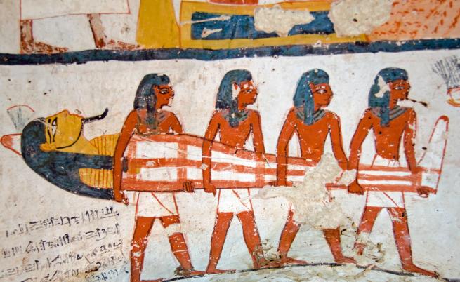 Отвориха древноегипетски саркофази на живо (ВИДЕО)