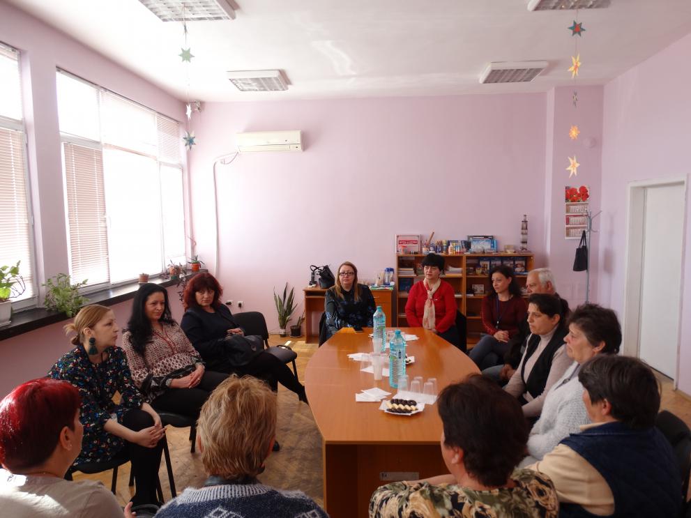 В Свищов се проведе среща разговор с приемните семейства от Общината