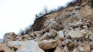 Лъки свлачище камъни