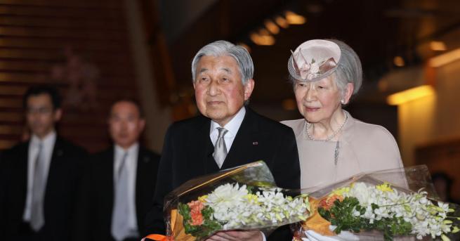 Японският император Акихито и императрица Мичико празнуват 60 ата годишнина