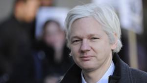 Джулиан Асанж