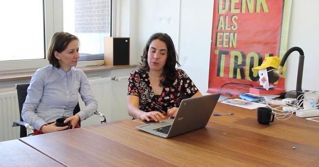 Месец преди изборите за европейски парламент битката за печеленето на