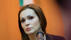 изпълнителният директор на Агенцията по вписванията Габриела Козарева