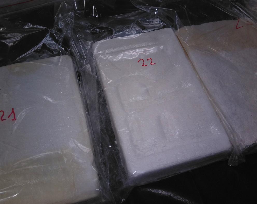  Строителни служащи разкрили сака с кокаин край Варна 