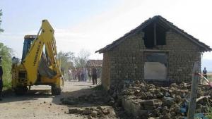 незаконни къщи събаряне