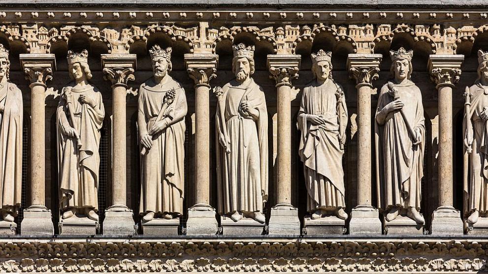  Нотр Дам скулптури 