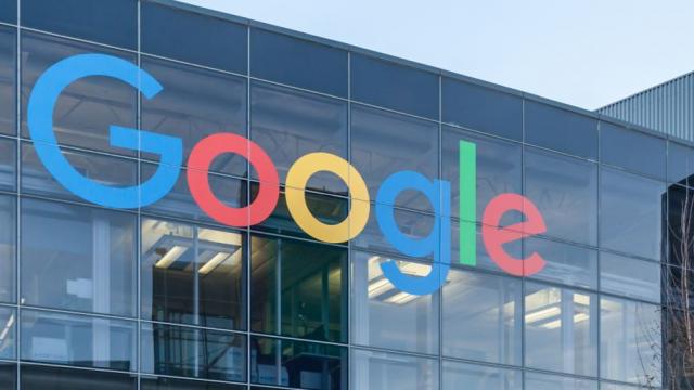 Годината на Google: Украйна, Елизабет Втора, Джони Деп и Амбър Хърд