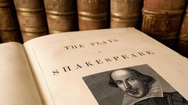 Продадоха на търг рядка книга на Шекспир за 9,97 милиона долара