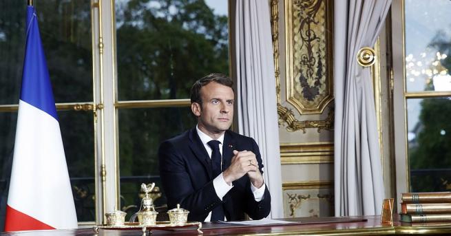 В телевизионното си обръщение към нацията държавният глава на Франция
