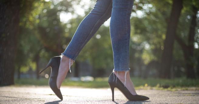 Французойка постави световен рекорд като пробяга Парижкия маратон с обувки