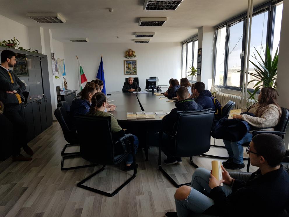 Ученици гостуваха на магистрати в Деня на отворени врати в Окръжна прокуратура Добрич