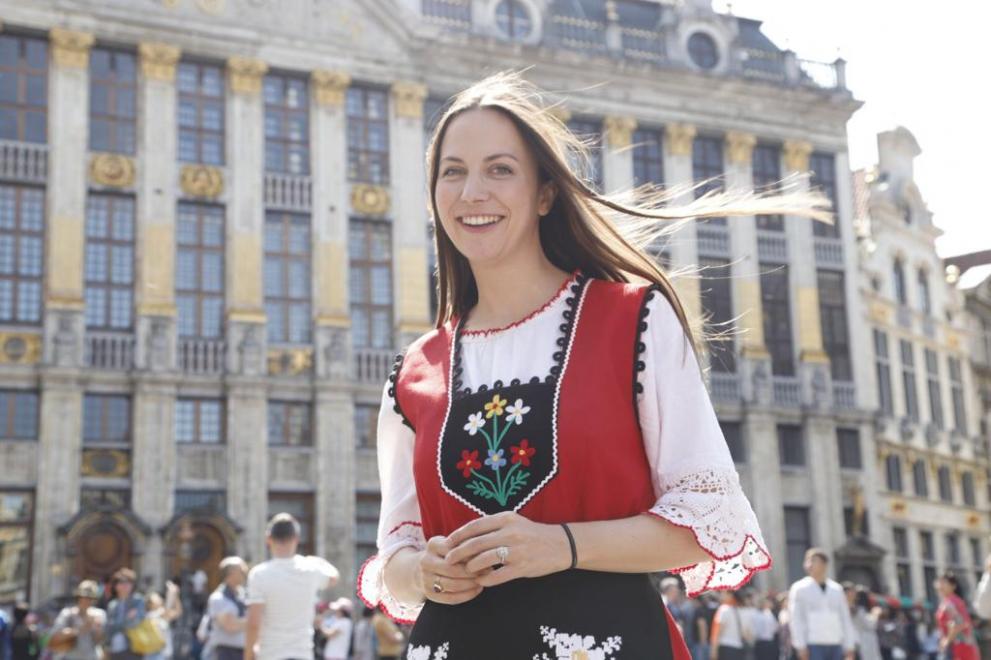 Ева Майдел повежда Голямото българско хоро в Брюксел за  поредна година