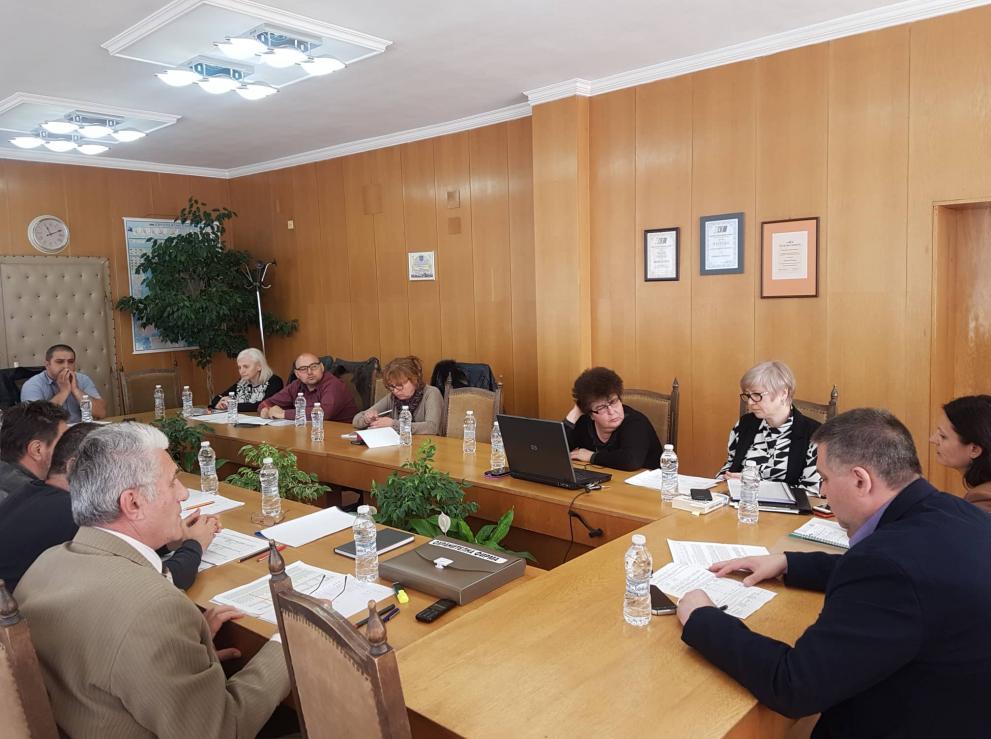 Партиите си разпределиха ръководствата и членовете на секционните комисии в община Разград
