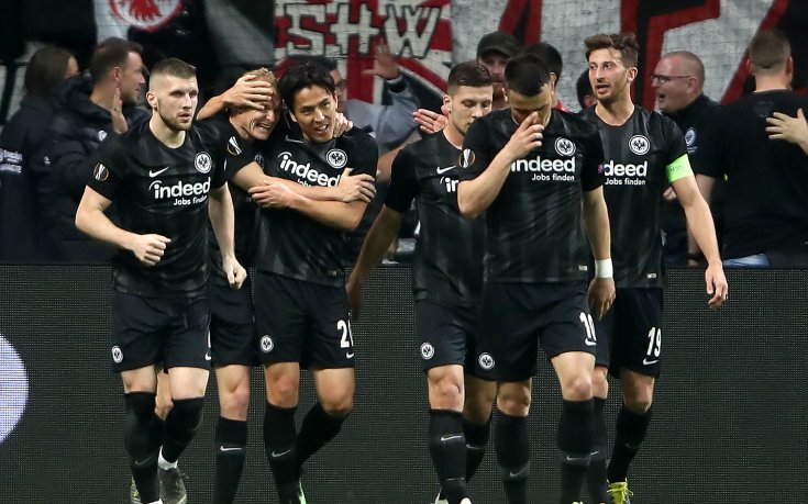 Айнтрахт отсрами Германия, било то и със съдийско рамо