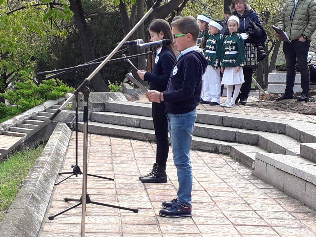 СУ " Панайот Волов" е най-старото училище, припомни директорът Ема Радушева.