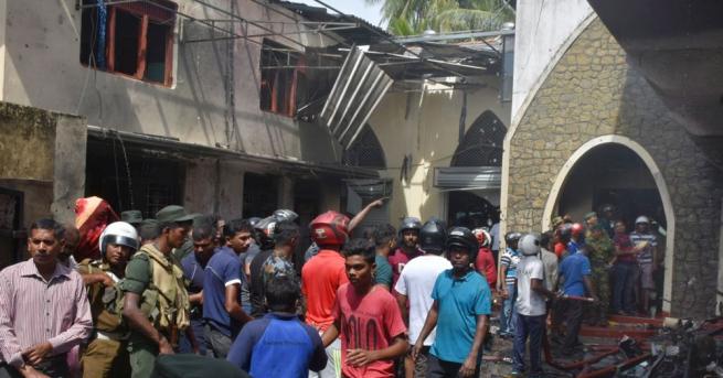 Полицията в Шри Ланка съобщи че жертвите на атентатите извършени