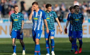 Централният защитник на Херта Никлас Щарк получи тежка контузия по