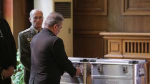 военни кораби офери