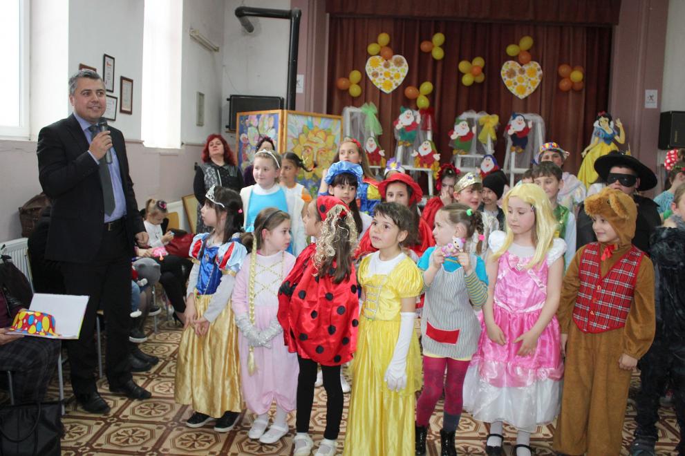 Мишката и книжката се сдружиха в СУ"Христо Ботев"