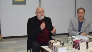 В Световния ден на книгата писателят Владимир Зарев гостува в