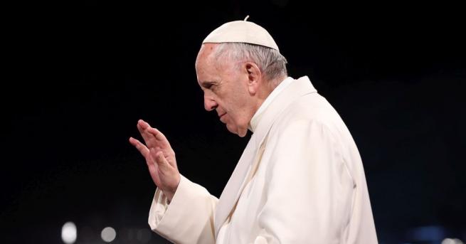 60 от българите оценяват положително посещението на папа Франциск в