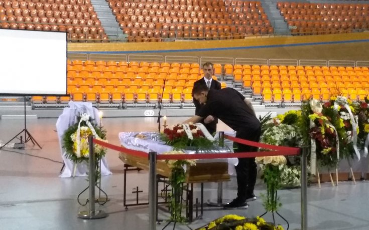 Последно сбогом на Динко Дерменджиев!