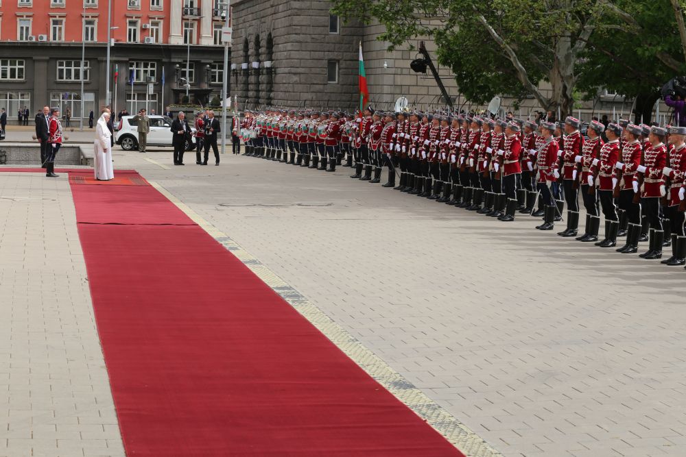 Папа Франциск в България