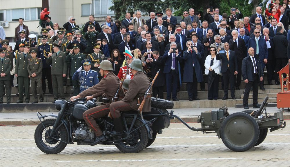 Парадът за Деня на храбростта и Българската армия