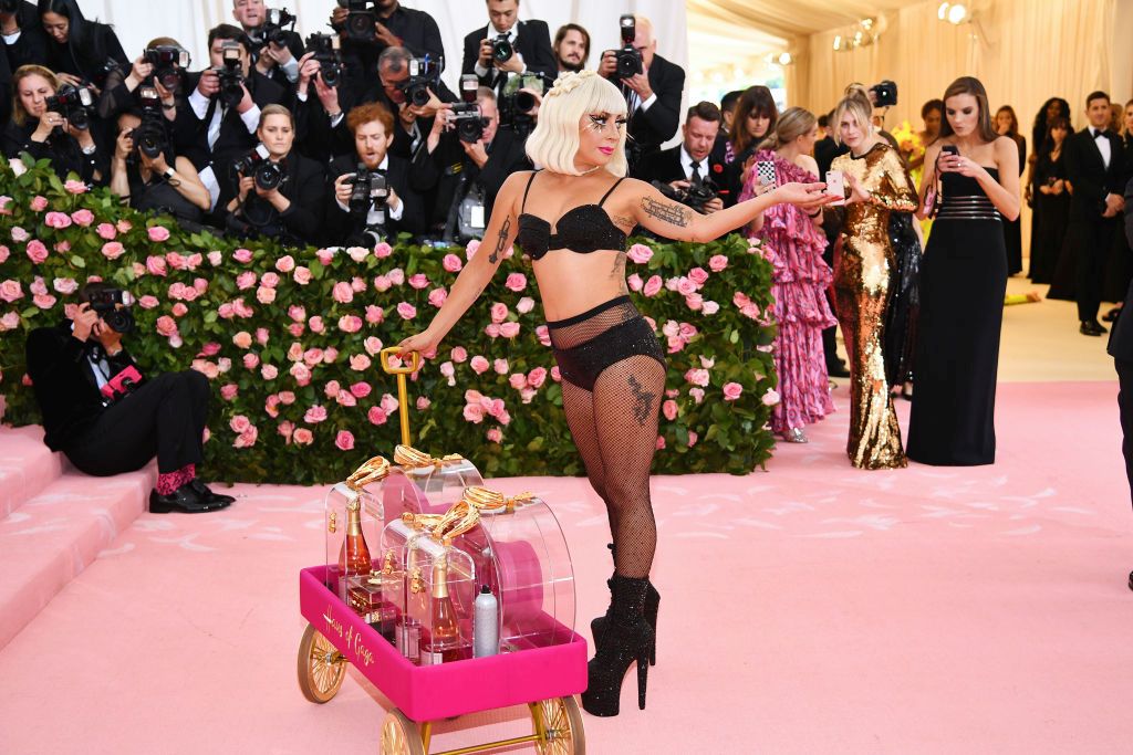 Лейди Гага на Met Gala 2019