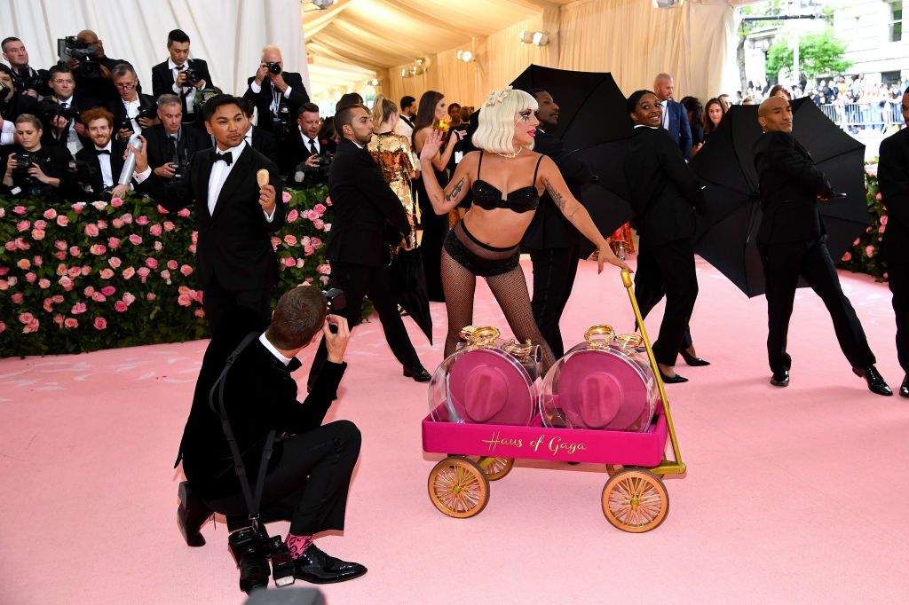 Лейди Гага на Met Gala 2019