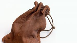 кожена торбичка кесия