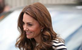  <p>Кейт наподобява <strong>шик в компанията на </strong>принц Уилям</p> 