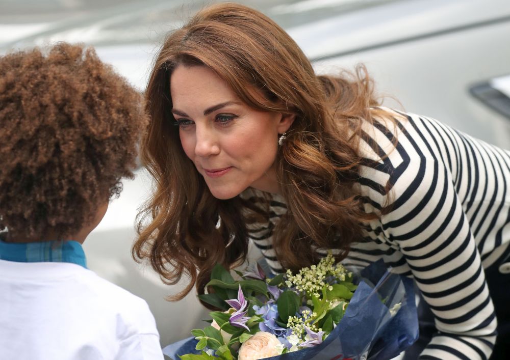 Херцозите на Кембридж откриха Купата на краля на историческия кораб "Къти Сарк" в Гринуич в присъствието на представители на благотворителните организации и кралската фондация